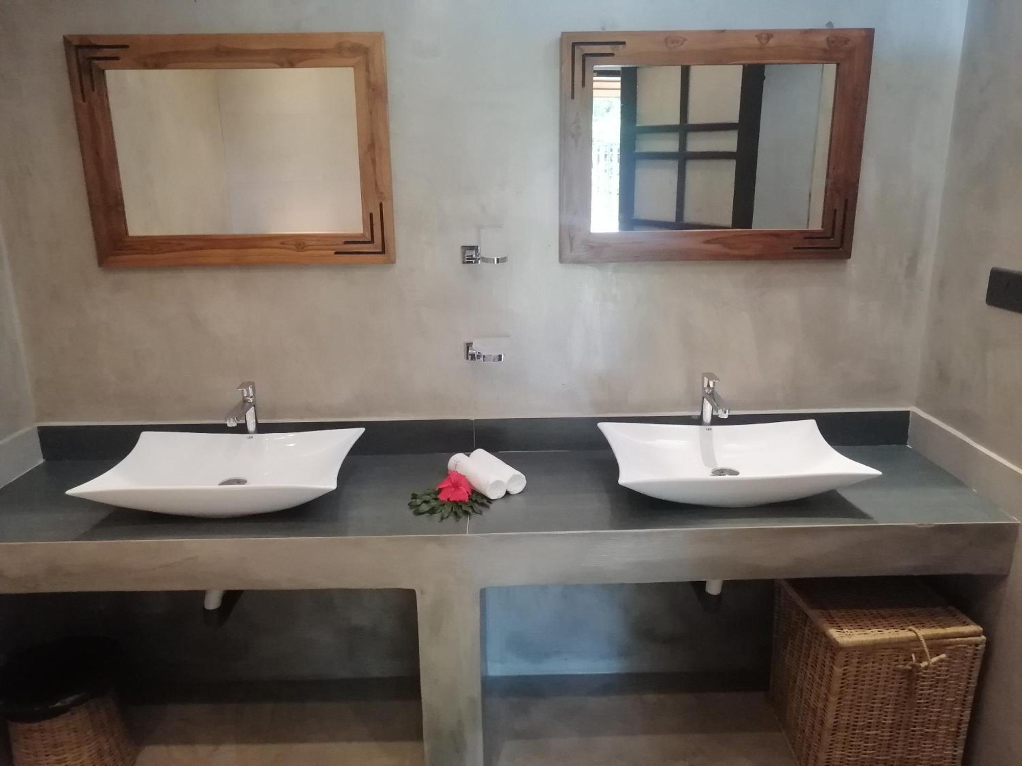 بيت شباب Bappa's Place *